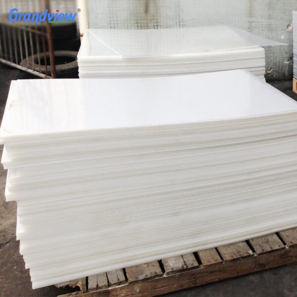 bulk-white-acrylic-sheets-pallet Bulk white acrylic sheets stacked on a pallet for wholesale orders